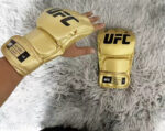 ⁦כפפות UFC זהב⁩ – תמונה ⁦2⁩
