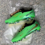 ⁦Nike Phantom GX III X Travis Scott Elite FG - מקצועיות⁩ – תמונה ⁦3⁩